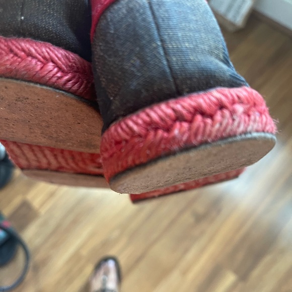 Authentic Fendi Espadrilles - Picture 7 of 9